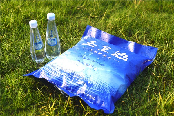 不是所有的水都是天然矿泉水