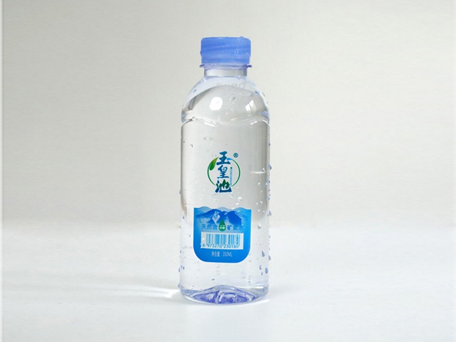 瓶装水